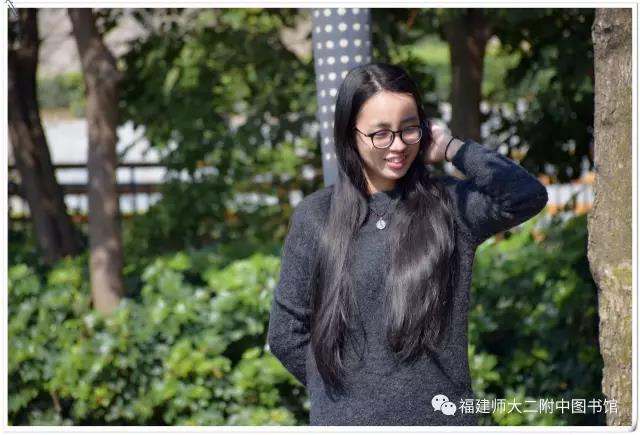 最美笑容：艺术组 刘雅慧老师.jpg